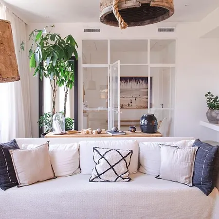 Apartment Design 5 Stars Avec Terrasse Et Parking By Halldis Cannes
