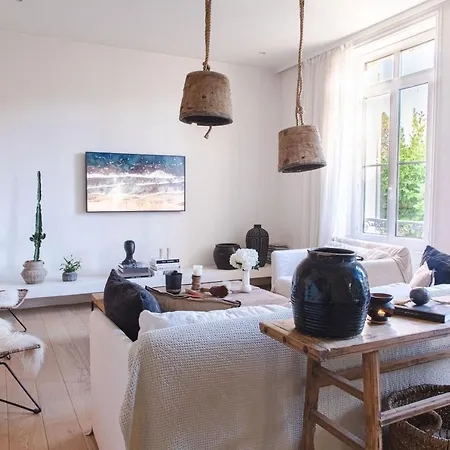Apartment Design 5 Stars Avec Terrasse Et Parking By Halldis