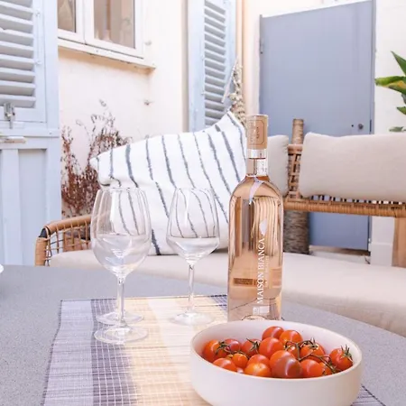 Design 5 Stars Avec Terrasse Et Parking By Halldis Apartment Cannes