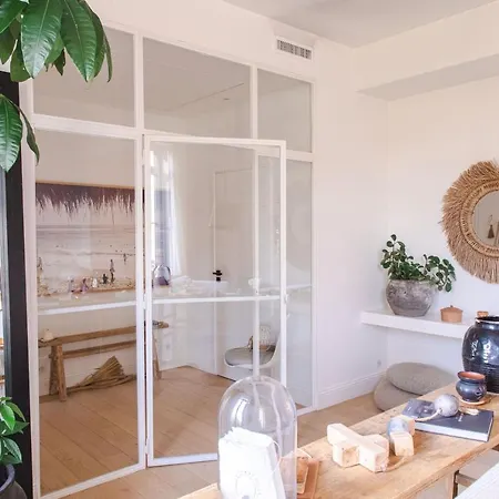 Apartment Design 5 Stars Avec Terrasse Et Parking By Halldis *